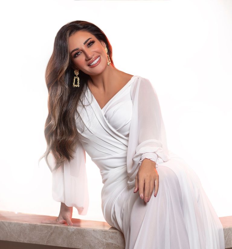 النجمة اللبنانية ديانا حداد