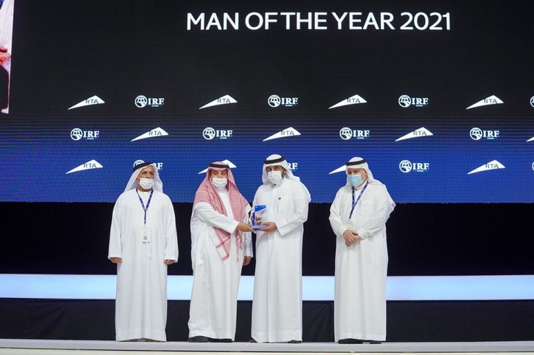 الشيخ أحمد بن محمد بن راشد آل مكتوم رئيس مجلس دبي للإعلام يفتتح أعمال الدورة الـ18 للمؤتمر والمعرض العالمي للاتحاد الدولي للطرق