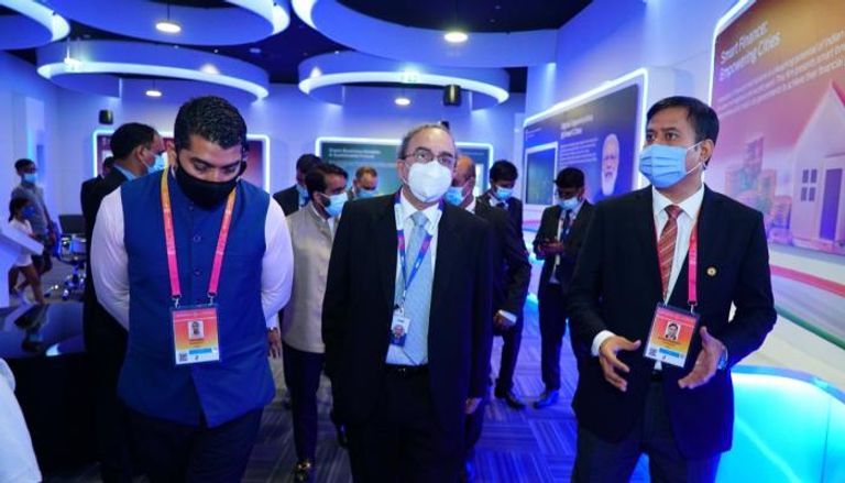 رئيس البنك المركزي الهندي يزور جناح بلاده في إكسبو 2020 دبي