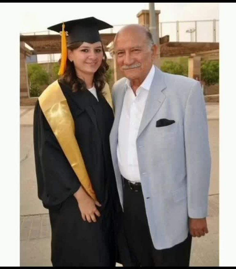 الفنان أحمد خليل