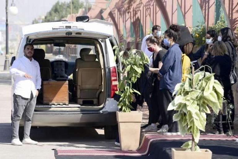 صلاة الجنازة على جثمان الفنان المصري أحمد خليل