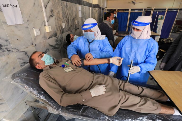 كورونا يواصل الانتشار حول العالم