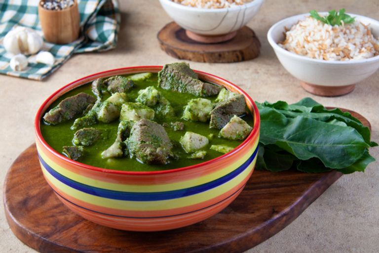 القلقاس باللحمة