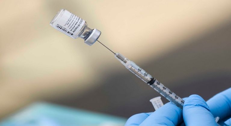 فايزر تخوض معركة كورونا بلقاح ودواء