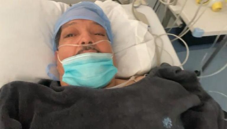 عبدالله فركوس داخل المصحة بعد خضوعه للعملية الجراحية