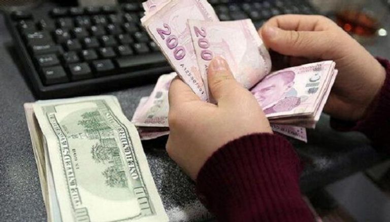 ارتفاع الدولار وتراجع الليرة التركية