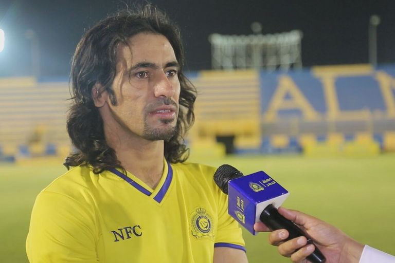 حسين عبدالغني نجم الكرة السعودية