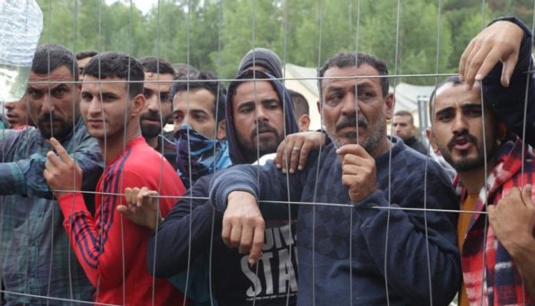مهاجرون عالقون عند حدود أوروبا