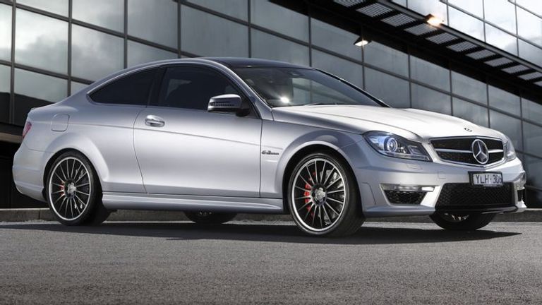 طراز Jaguar XKR Coupe