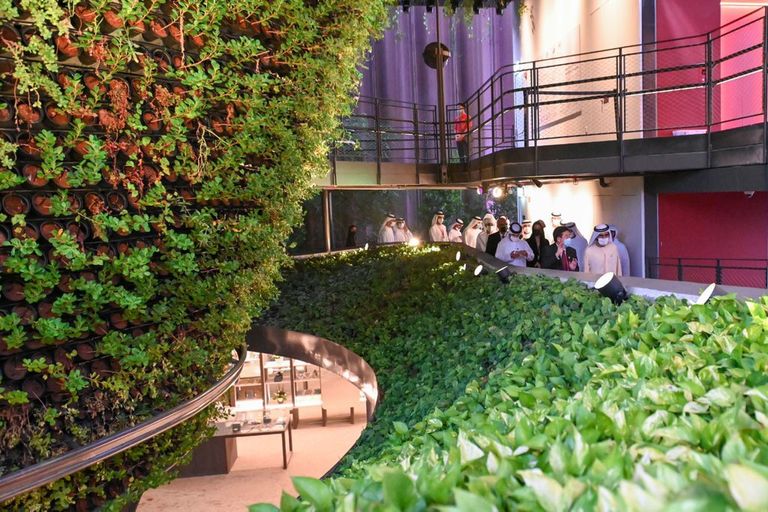 زيارة الشيخ محمد بن راشد لجناح سنغافورة زيارة الشيخ محمد بن راشد آل مكتوم لجناح الأردن