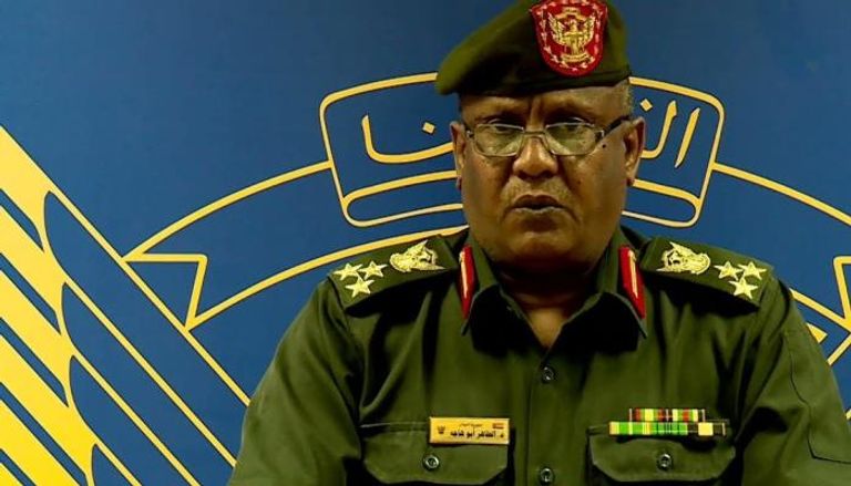  الطاهر أبو هاجة، مستشار قائد الجيش السوداني 