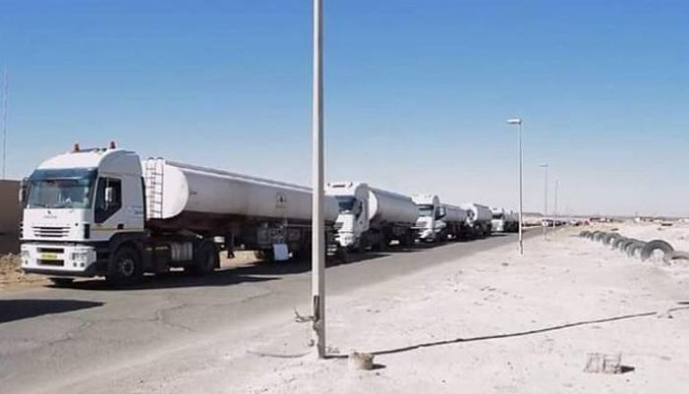 سيارات المحروقات التابعة للجيش الليبي تتجه للجنوب 