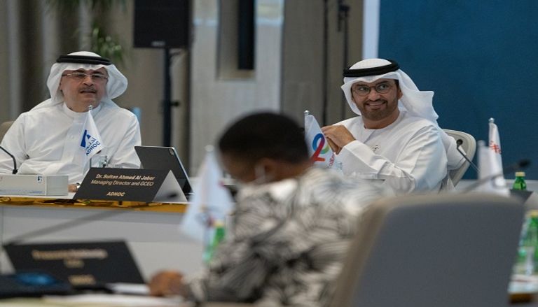 جانب من فعاليات ملتقى أبوظبي للرؤساء التنفيذيين ملفات هامة في ملتقى أبوظبي للرؤساء التنفيذيين