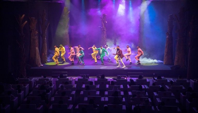 إحدى جلسات معرض الشارقة للكتاب