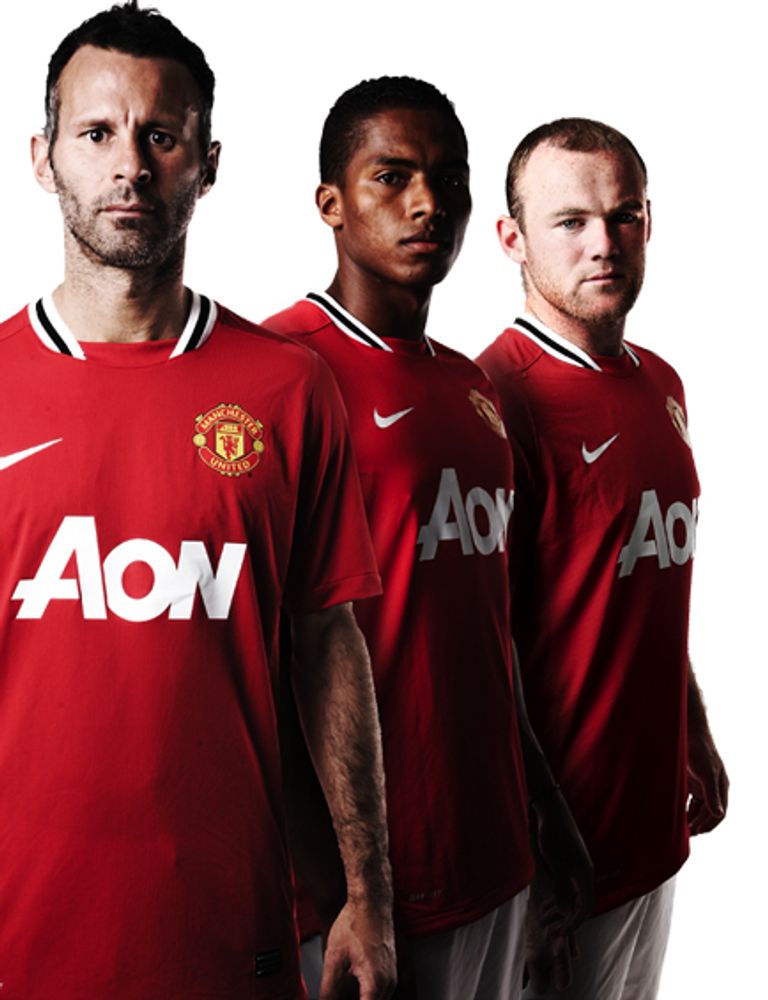 جيجز وفالنسيا مع واين روني في مانشستر يونايتد الأسطورتان تييري هنري وكريستيانو رونالدو