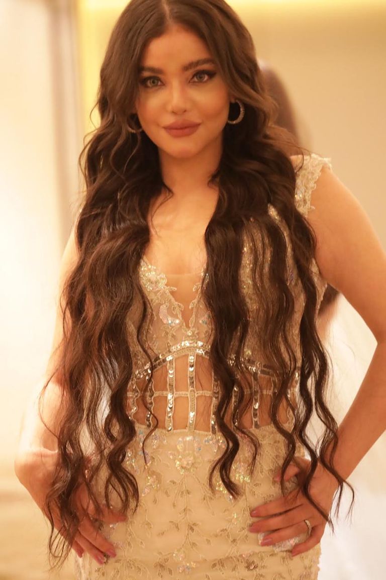 اللبنانية مريم أبوزهرا