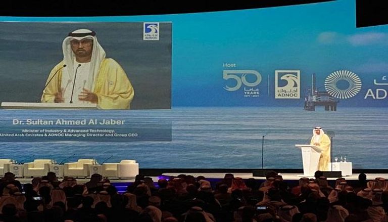 الدكتور سلطان بن أحمد الجابر خلال افتتاح فعاليات أديبك 2021