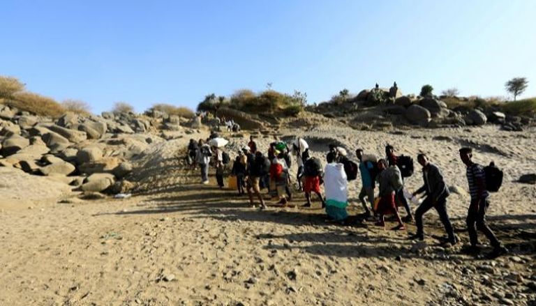 إثيوبيون فارون من القتال بإقليم تجراي يعبرون حدود السودان- رويترز
