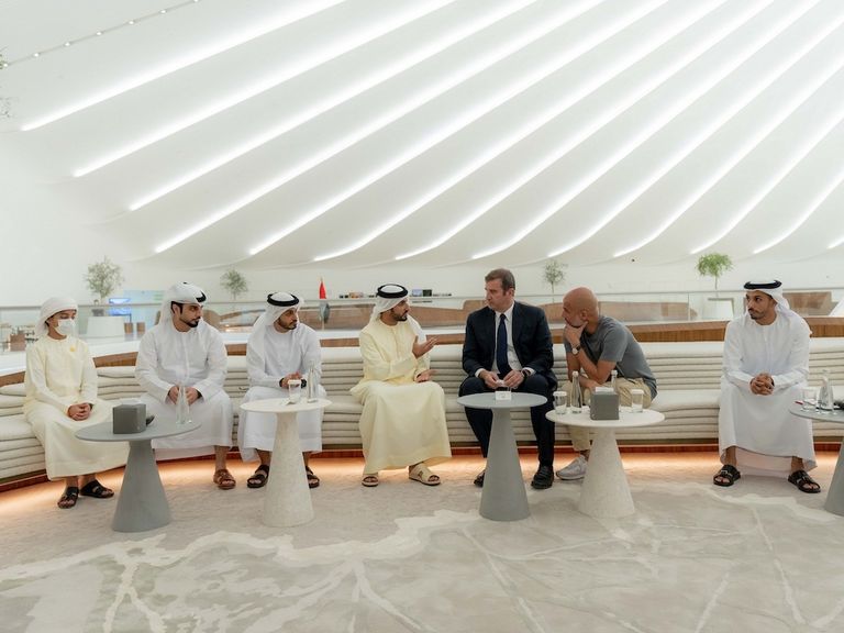 جوارديولا يزور معرض إكسبو 2020 دبي