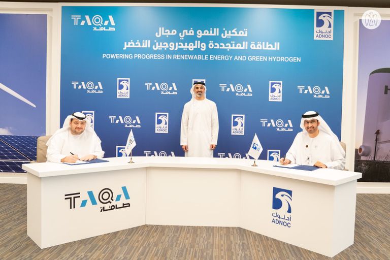 شراكة عالمية تُرسخ ريادة الإمارات في مجال الطاقة المتجددة والهيدروجين