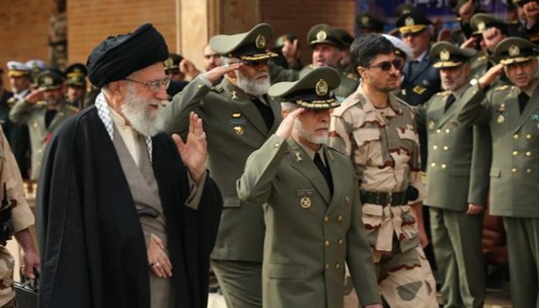 الفساد ينخر قطاع الدفاع والأمن في إيران