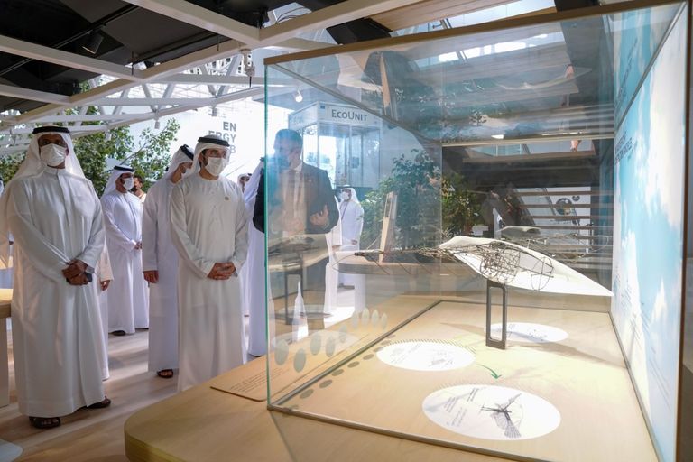 حمدان بن محمد يزور أجنحة ألمانيا وإيطاليا وكوبا