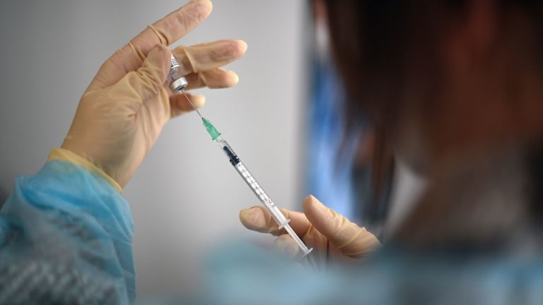 كورونا يواصل الانتشار حول العالم