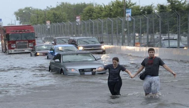 الفيضانات أجبرت السلطات على إجلاء آلاف الأشخاص