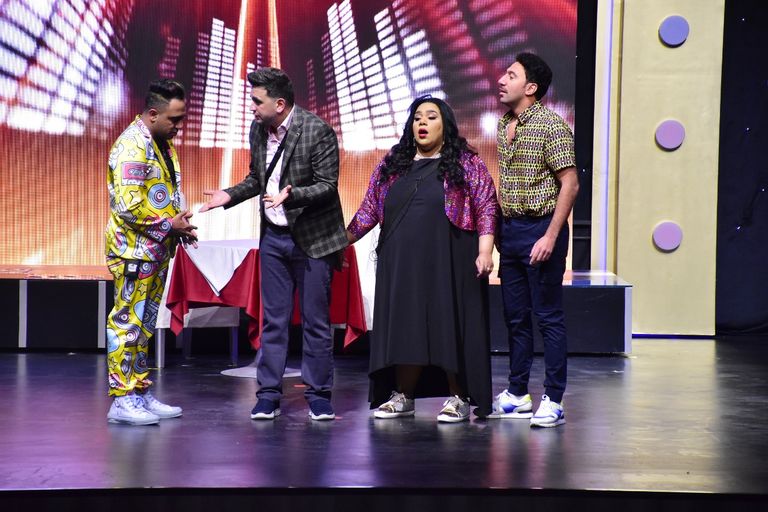 مشهد من العرض المسرحي