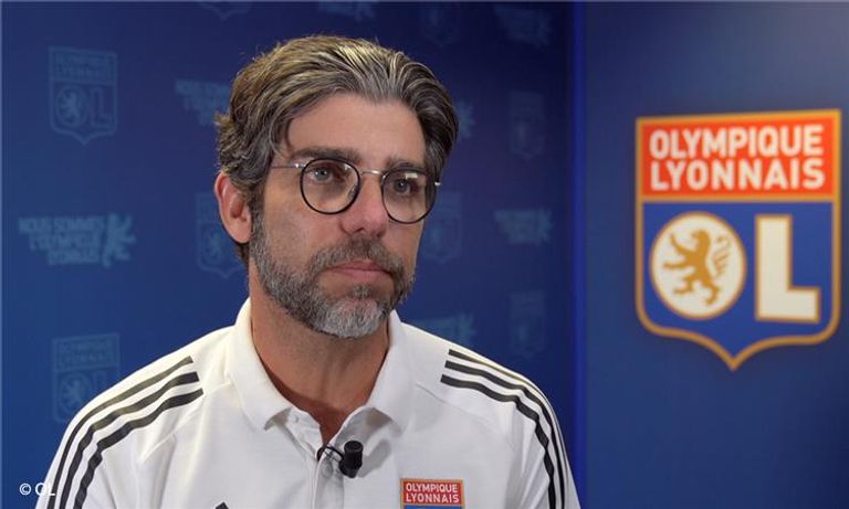 إسلام سليماني لاعب ليون الفرنسي