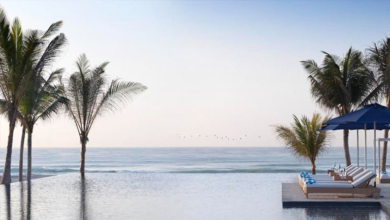 الطبيعة الساحرة في سلطنة عمان عامل جذب سياحي مهم