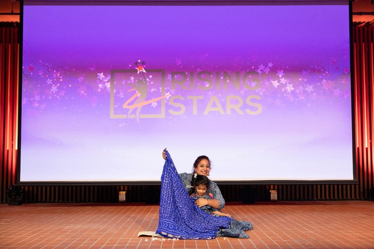 أصحاب الهمم على أحد مسارح إكسبو 2020 دبي