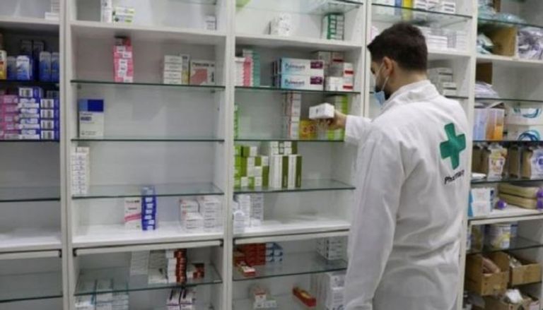 اللبنانيون يعانون منذ أشهر من نقص الأدوية