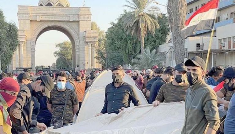 أنصار قوى خاسرة خلال احتجاجات على نتائج الانتخابات في بغداد
