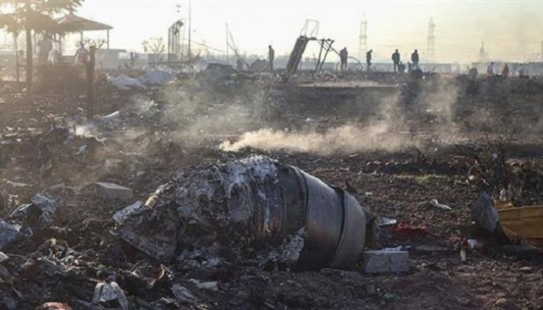 حطام الطائرة الأوكرانية التي استهدفها الحرس الثوري الإيراني