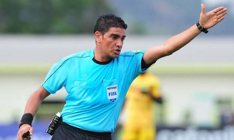 الحكم المصري إبراهيم نور الدين كأس العرب 2021