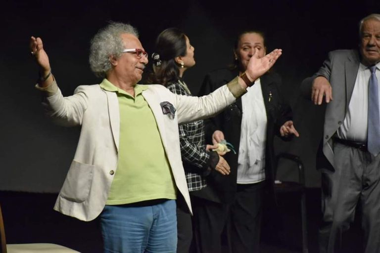 فلكلور شعبي خلال افتتاح مهرجان بغداد الدولي الثاني للمسرح