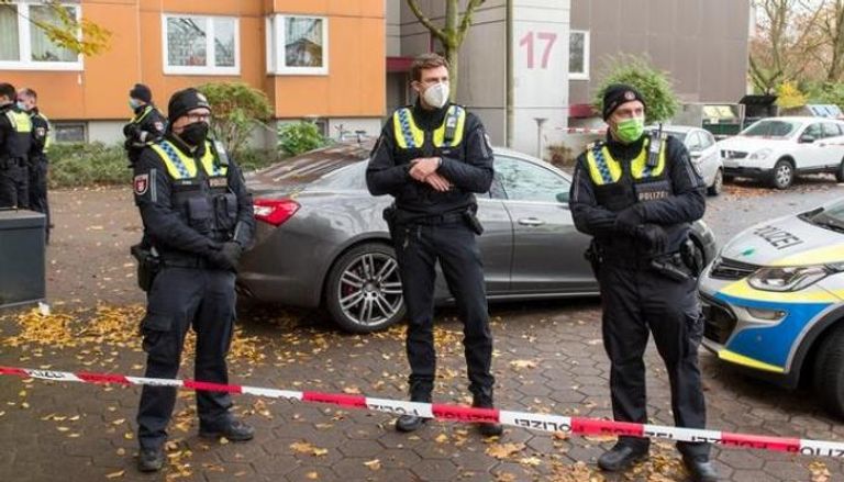 الشرطة الألمانية تطوق محيط القنصلية