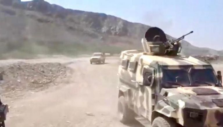 آليات للقوات المشتركة تتوغل في مقبنة اليمنية