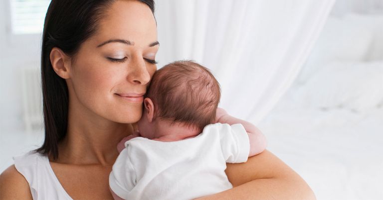 طرق مهمة للتعامل مع الرضيع حديث الولادة