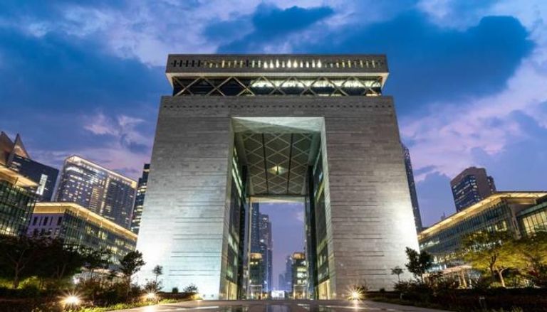 مركز دبي المالي وسوق أبوظبي يتألقان بمبادرات 
