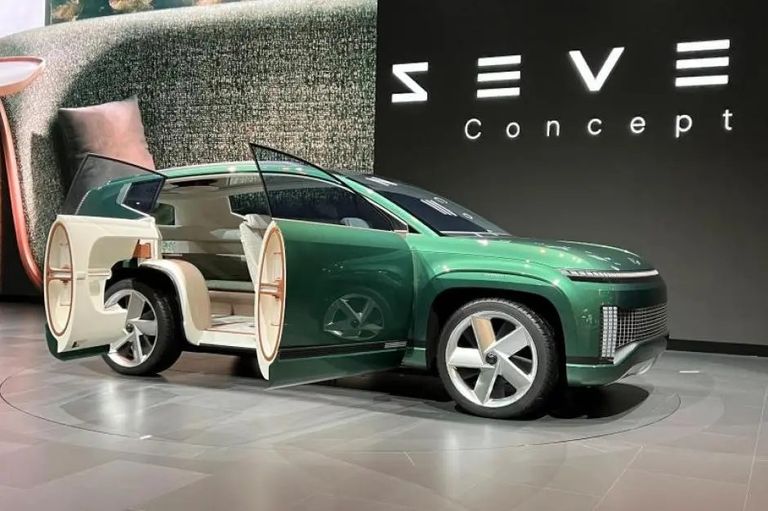 المركبات الكهربائية.. تقتحم معرض لوس أنجلوس الدولي للسيارات