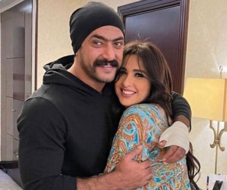 الفنانة ياسمين عبدالعزيز