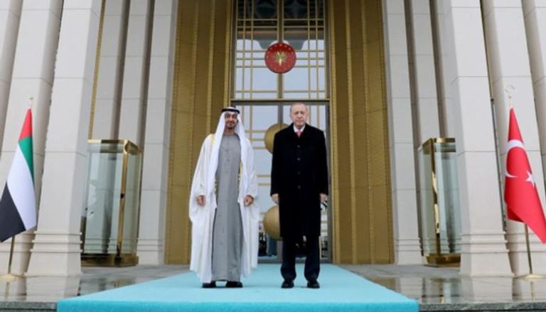 الرئيس التركي والشيخ محمد بن زايد آل نهيان - أ.ف.ب