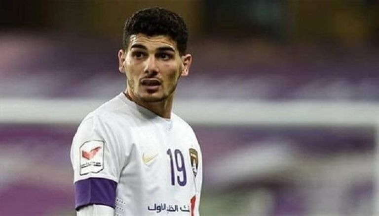 مهند سالم مدافع منتخب الإمارات في كأس العرب 2021 إسماعيل مطر نجم منتخب الإمارات