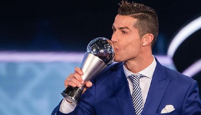 كريستيانو رونالدو مع محمد صلاح