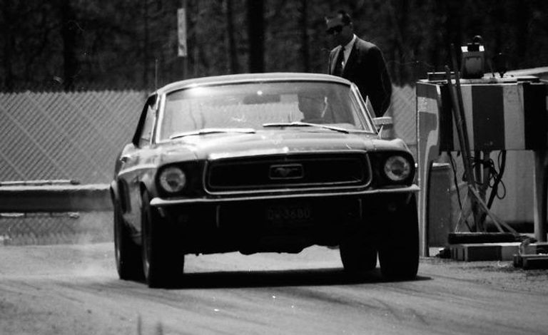 طراز Ford Mustang Convertible 