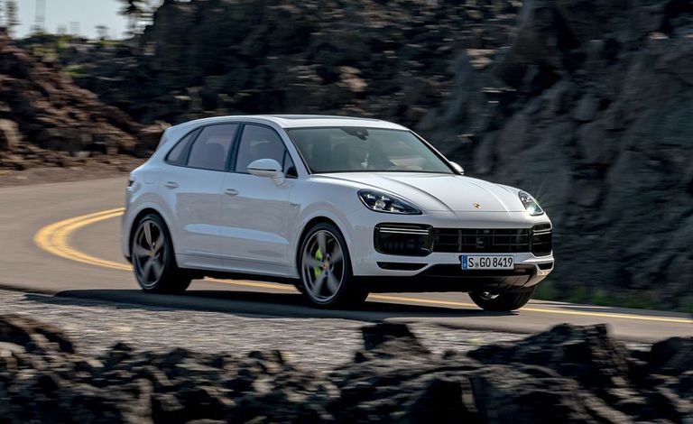 طراز Porsche Cayenne Turbo S E-Hybrid طراز Mercedes-AMG GLE63 S