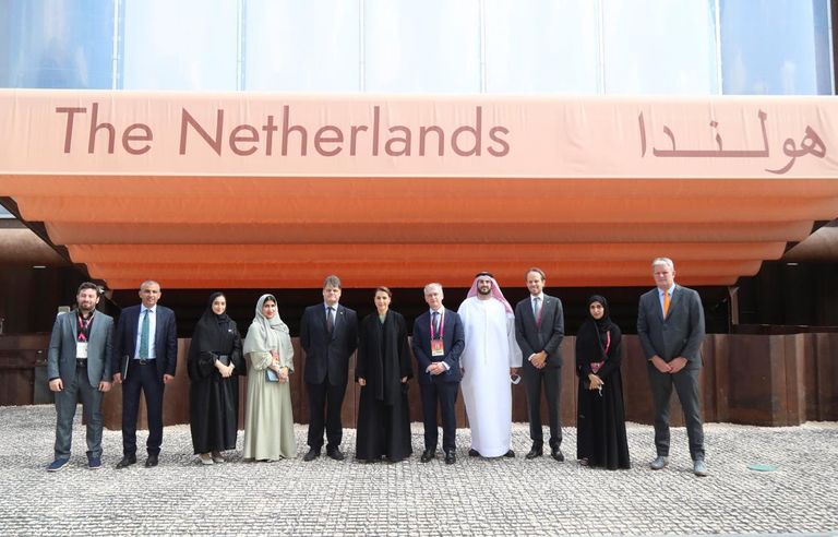 زيارة مريم بنت محمد سعيد حارب المهيري لجناح هولندا في إكسبو 2020 دبي زيارة مريم المهيري لجناح هولندا في إكسبو 2020 دبي
