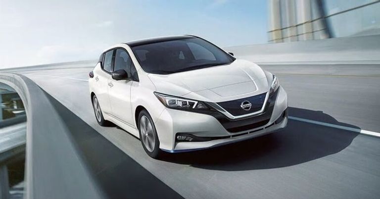 طراز Nissan Leaf S  طراز Ford Mustang Mach-E